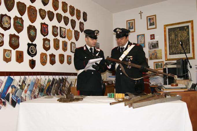 carabinieri armi bari