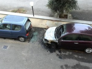 auto incendiata martina franca