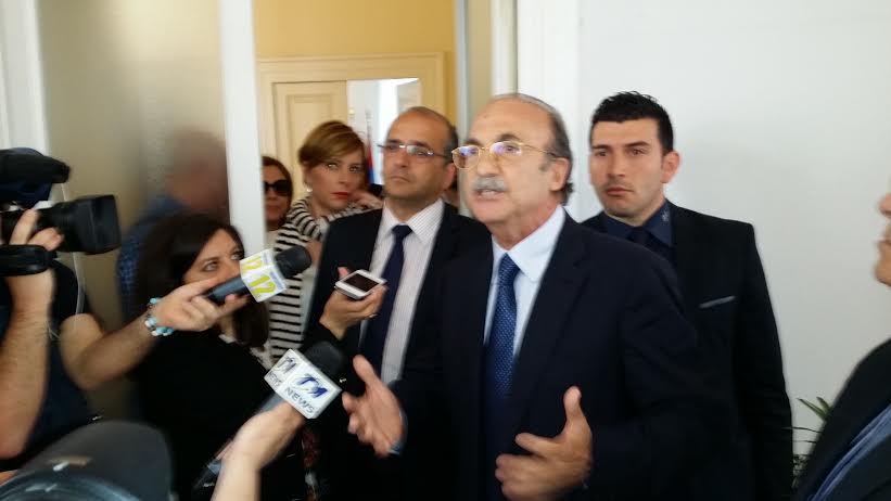 bagarre aula taranto