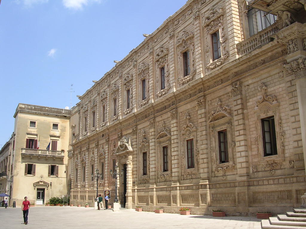 palazzo della provincia di Lecce