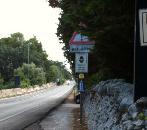 foto segnalazione abusiva 1