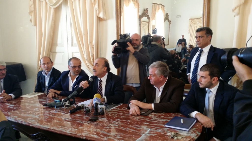 sindaco taranto conferenza stampa corte dei conti