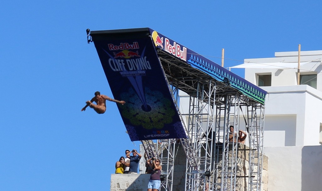 tuffo maschile polignano 8