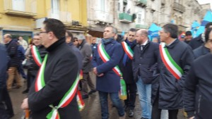 Sindaci del tarantino in corteo a Taranto