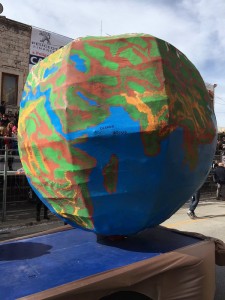 mappamondo carnevale putignano
