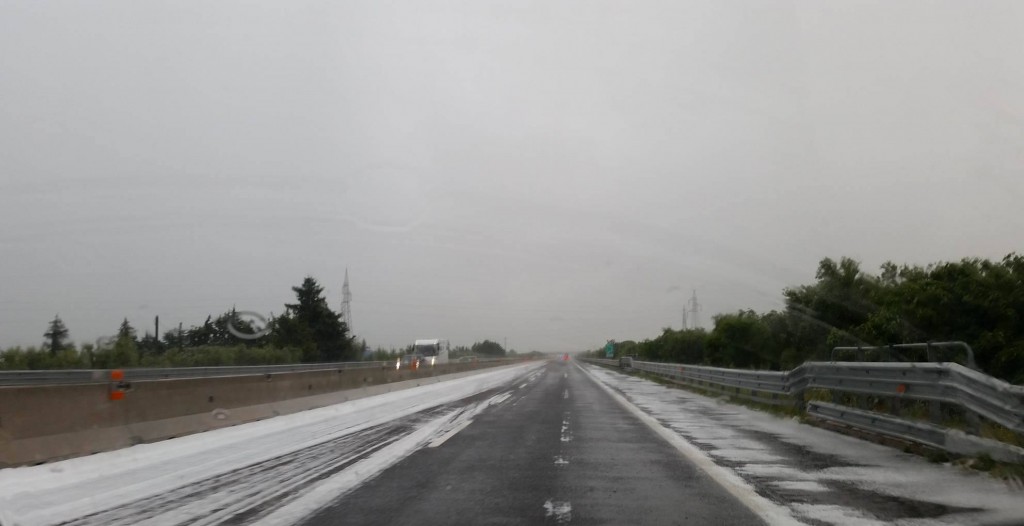 bari molfetta grandine autostrada 1