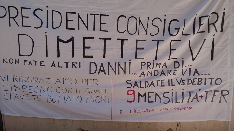 protesta isolaverde striscione