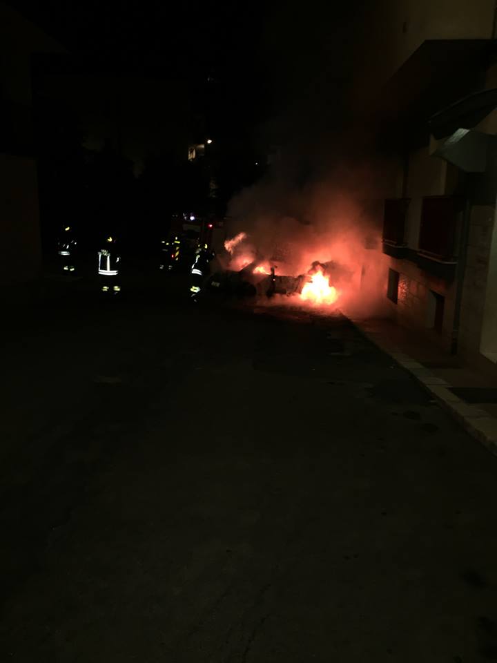 ceglie messapica incendio notte