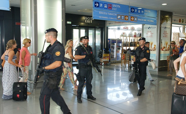 aeroporto brindisi carabinieri