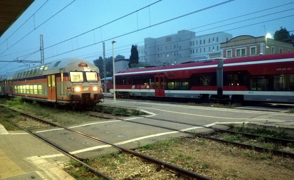 treno atr fermo