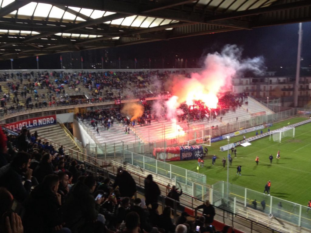 stadio taranto curva