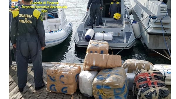 sequestro droga largo brindisi