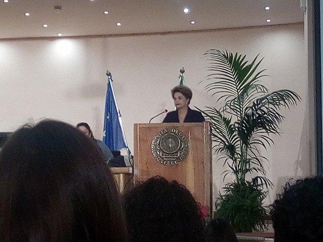 dilma rousseff interviene seminario