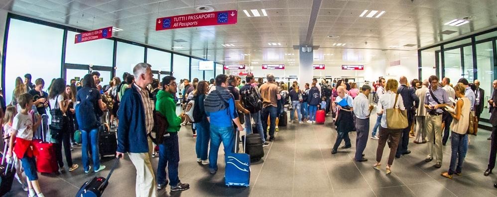 aeroporto cancellazione voli 21 marzo 2017