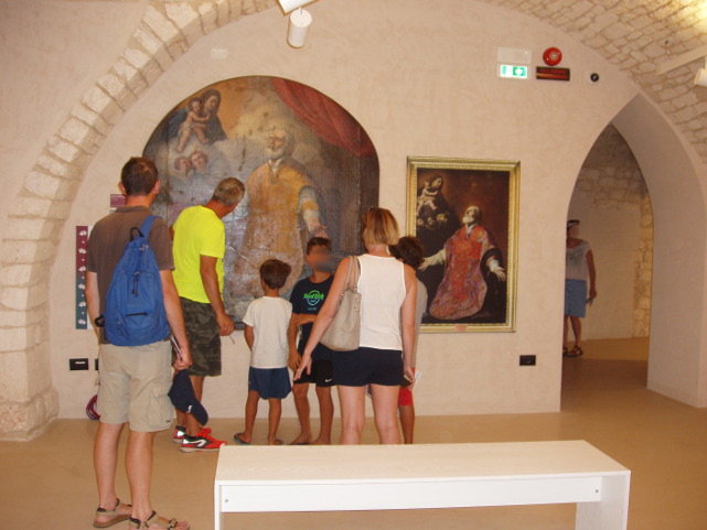 Foto museo diocesano Ostuni.JPG