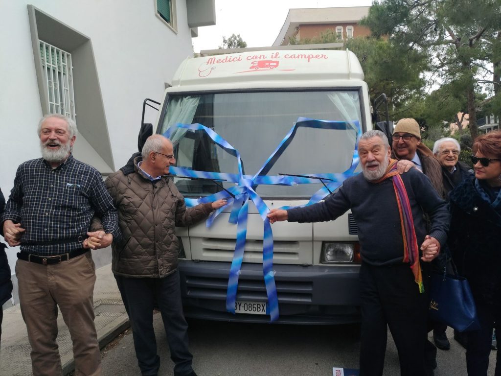 Foto taglio del nastro