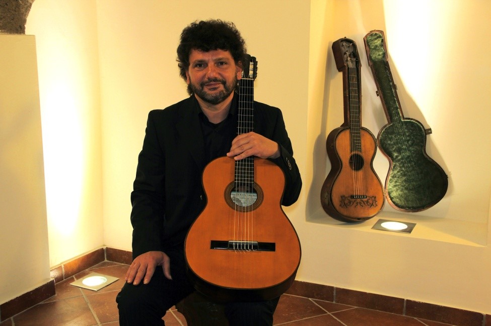 Piero Viti chitarra 2