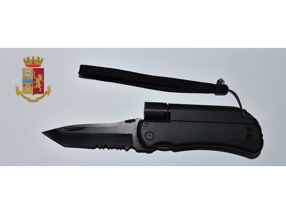 coltello sequestrato