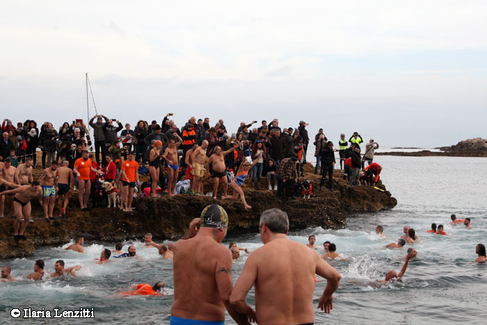 un momento del tuffo