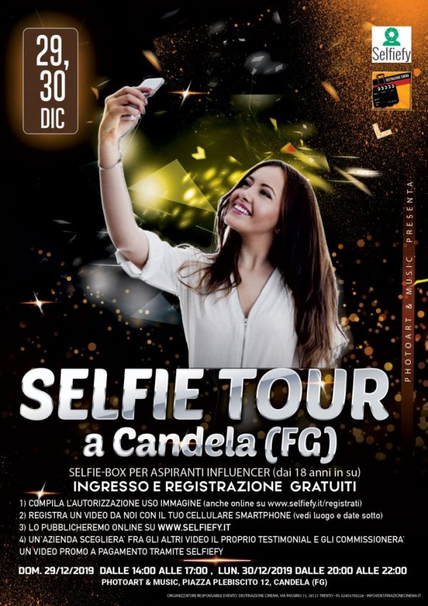 SELFIETOUR Candela scaled 600x849