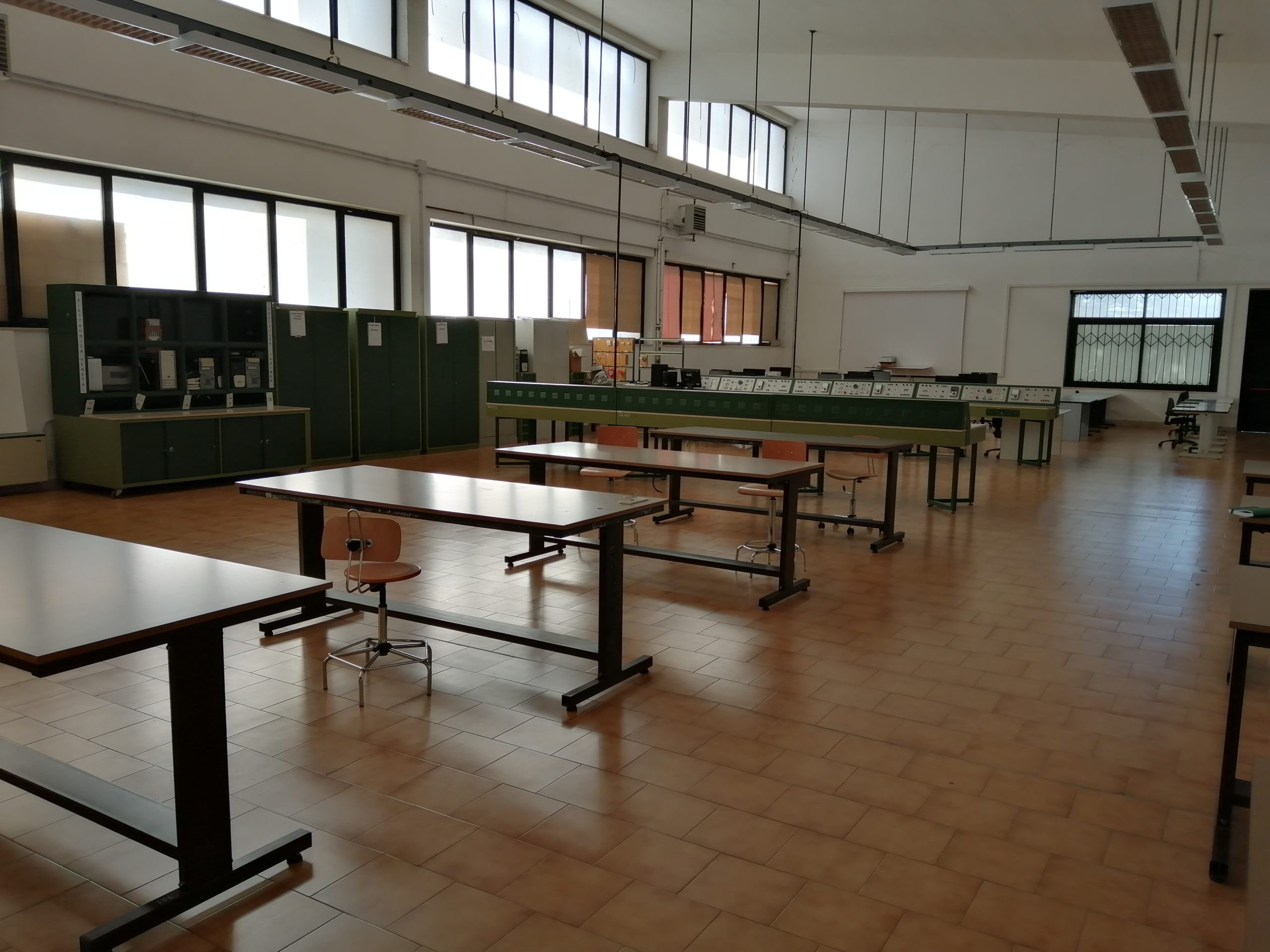 Puglia, team di operatori sanitari nelle scuole per il rientro in sicurezza da febbraio Bozza di delibera emersa nell Puglia, team di operatori sanitari nelle scuole per il rientro in sicurezza da febbraio Bozza di delibera emersa nell