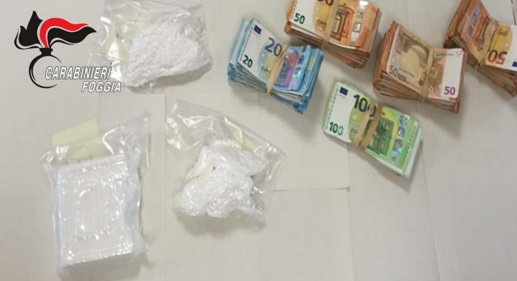 San Severo | nello zaino quasi otto etti di cocaina e più di 45mila euro in contanti - Vimarsana News