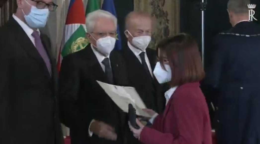 Cavalieri ed alfieri del lavoro insigniti oggi: i pugliesi VIDEO Cerimonia in Quirinale: il presidente della Repubblica ha consegnato le onorificenze ELENCO Cavalieri ed alfieri del lavoro insigniti oggi: i pugliesi VIDEO Cerimonia in Quirinale: il presidente della Repubblica ha consegnato le onorificenze ELENCO