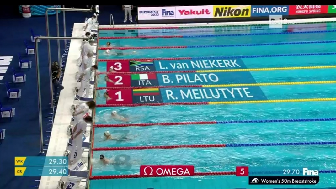 Benedetta Pilato, seconda medaglia mondiale Nuoto: a Budapest la sedicenne tarantina argento nei 50 rana dopo avere vinto i 100 Benedetta Pilato, seconda medaglia mondiale Nuoto: a Budapest la sedicenne tarantina argento nei 50 rana dopo avere vinto i 100