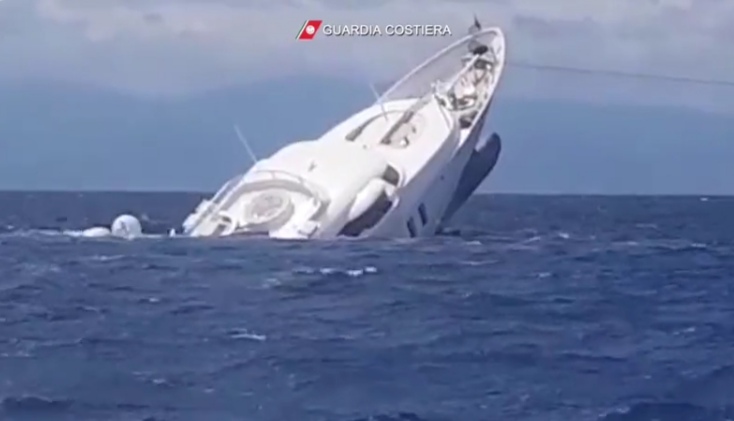 yacht affondato a catanzaro cause