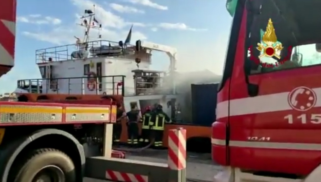 Grave Incidente Sull A1 Donna In Codice Rosso Elitrasportata Al San 