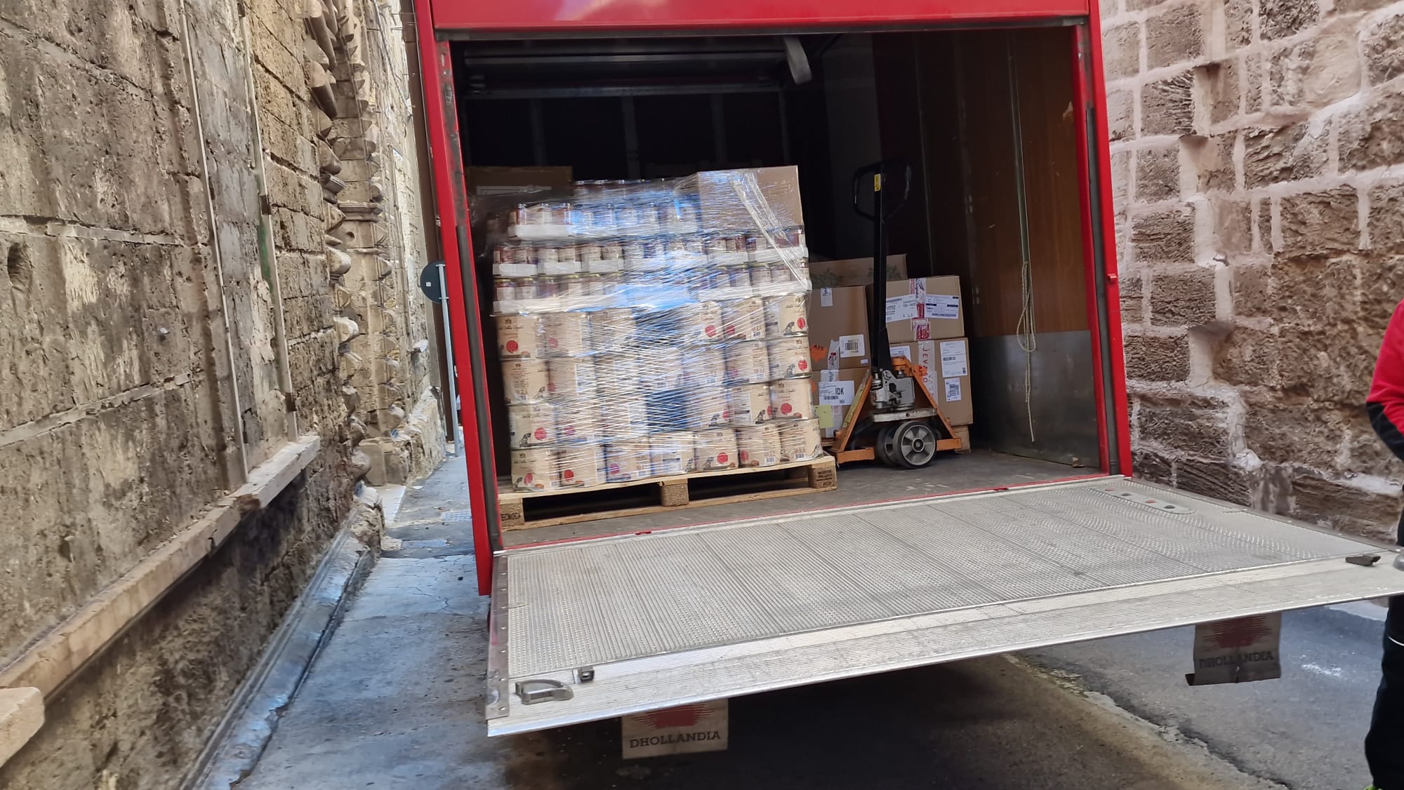 Colletta alimentare: oggi a Taranto raccolta Destinata al centro di accoglienza notturna San Cataldo vescovo