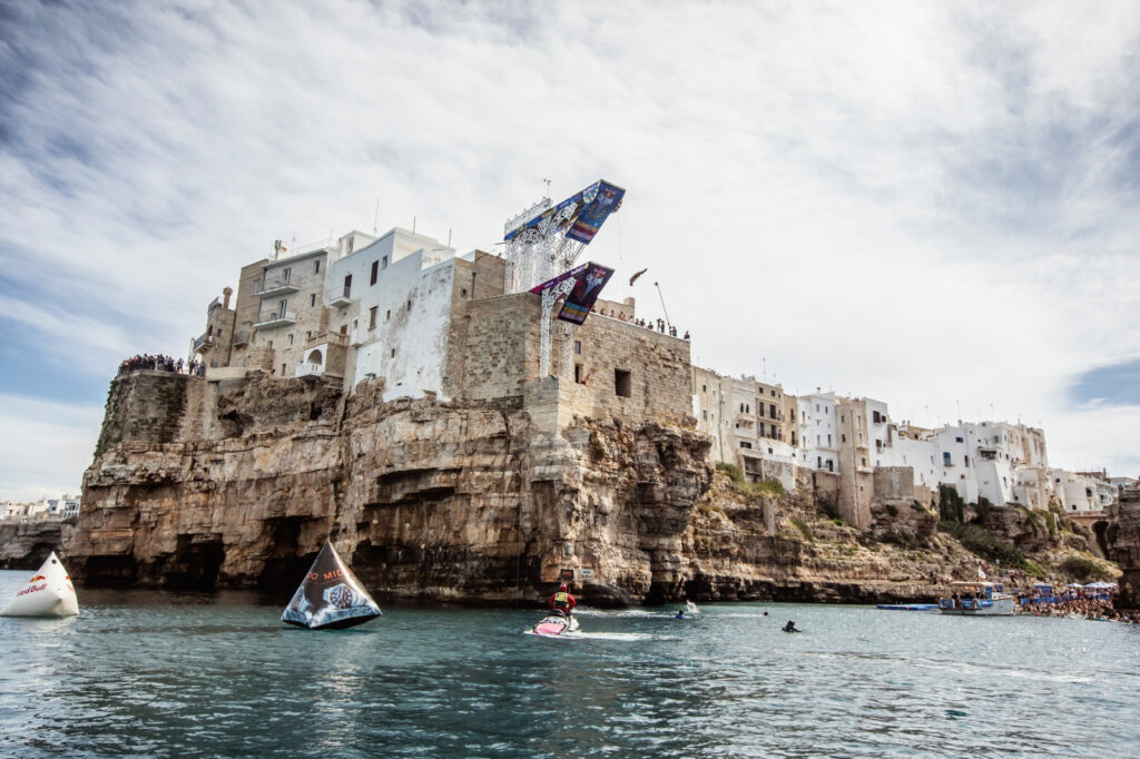 redbull cliff diving polignano 2022 5