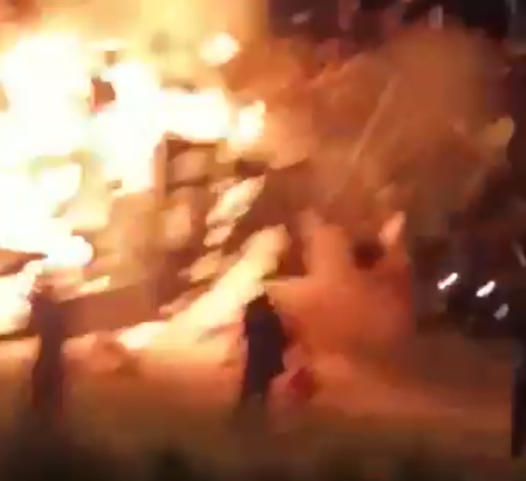 Taranto, esplosione del falò: un minorenne fra i tre denunciati Polizia