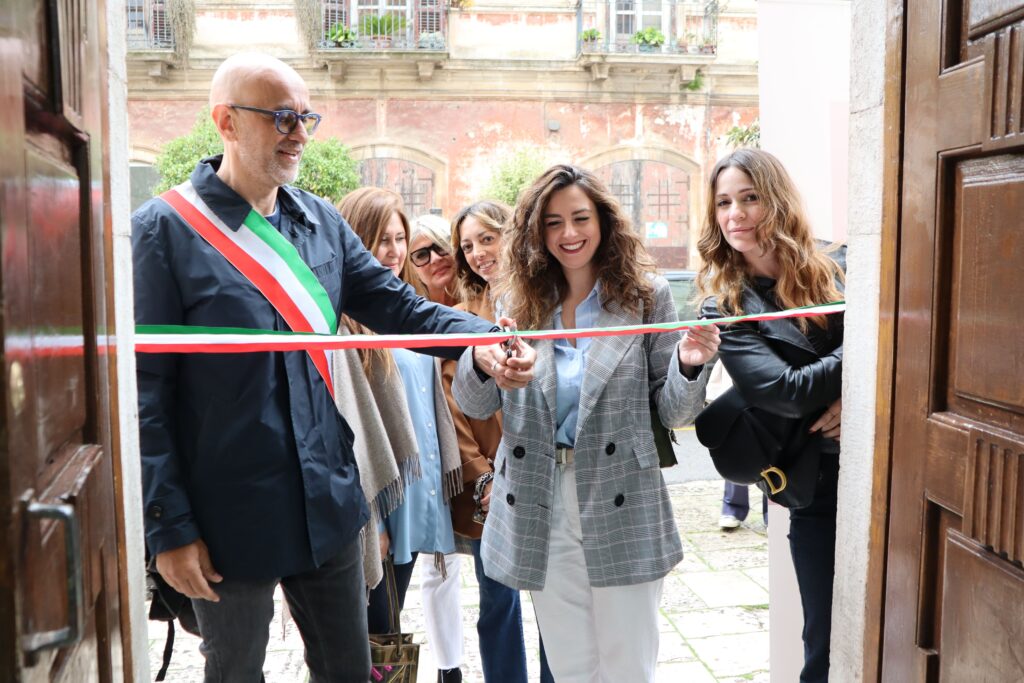 INAUGURAZIONE SPORTELLO PORTA FUTURO GIOIA DEL COLLE 1 scaled