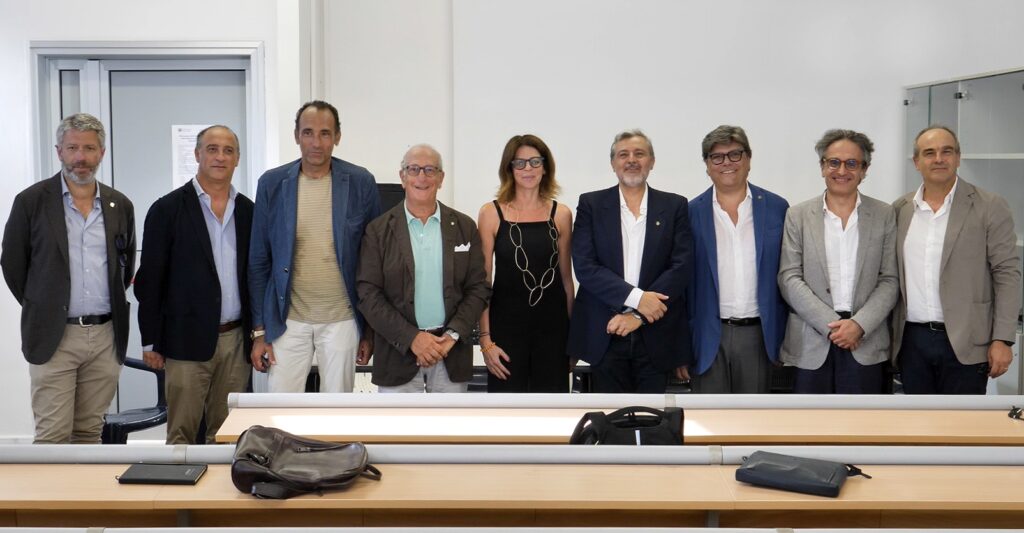 Foto Conferenza progetto Sport senza Limiti. da sx P. Piccinno S. De Ceglia A. Prezioso V. dAmbrosio Lettieri G. Coppola R. Amirante P. Lepore M. Ligrani C. Clemente