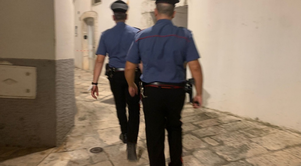Martina Franca: trovato morto in casa Intervento delle forze dell Martina Franca: trovato morto in casa Intervento delle forze dell