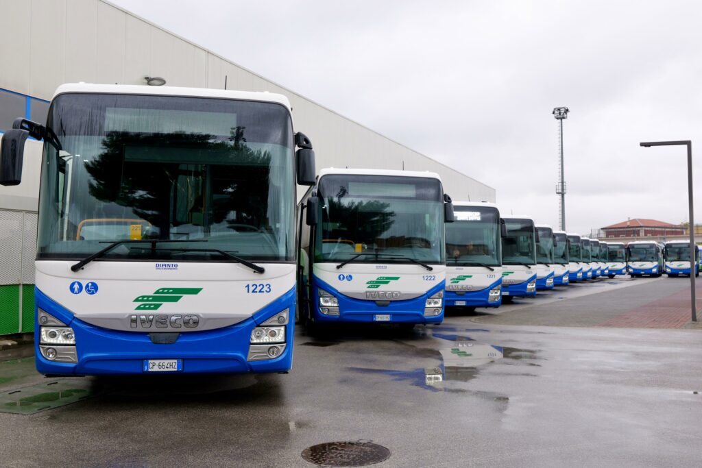 nuovi bus Fal 10 scaled