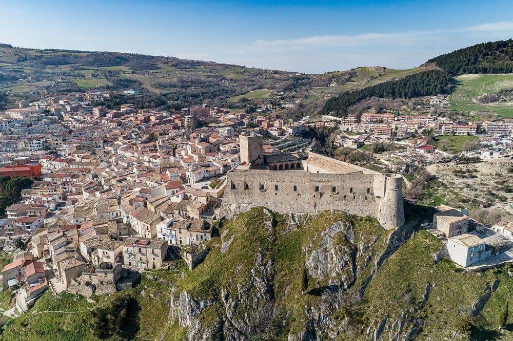 Deliceto vista sul paese