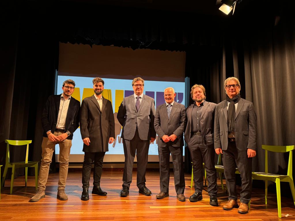 FOTO DI GRUPPO CONVEGNO GRAVINA