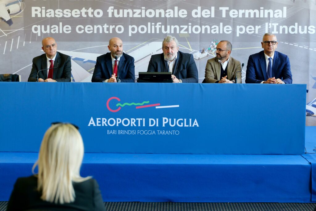 confstampa aeroporto grottaglie 14 scaled