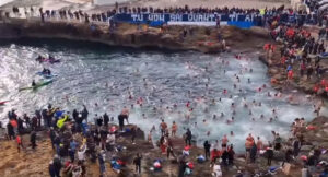 tuffo di capodanno foto aerea