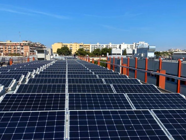 Impianto fotovoltaico Campus del Politecnico di Bari Foto 1