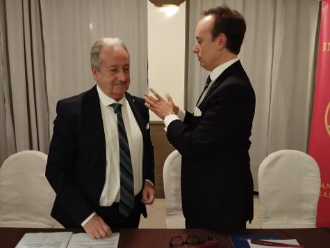 Passaggio spilla presidente