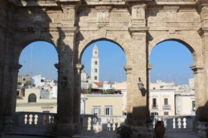 Bari, Palazzo Starita (C) FAI