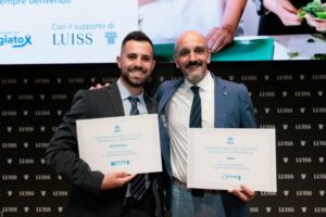 Domenico Scarpa, HR Manager di Attiva SRL – società licenziataria McDonald’s che ha ricevuto il premio e Gianbartolo Barberio, National Key Account di IFOA (1)