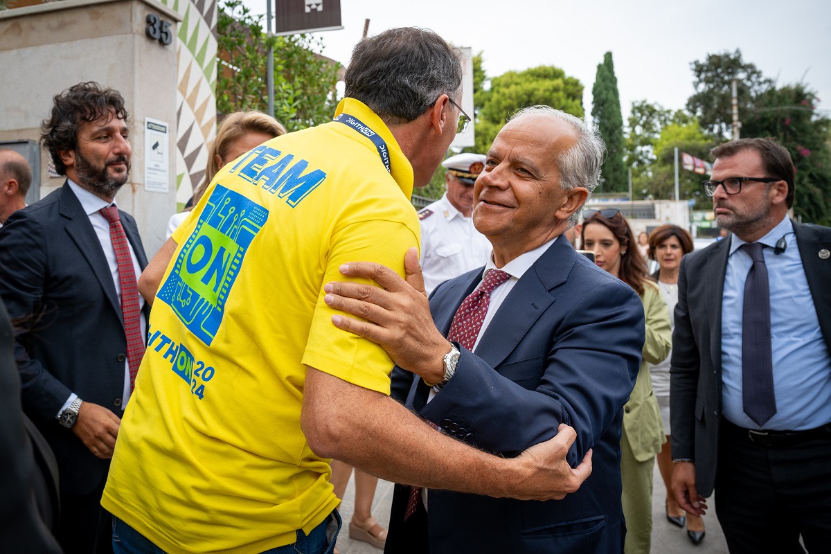 Contrasto alla criminalità: il ministro dell’Interno oggi in Puglia Piantedosi, vertici nelle prefetture di Bari e Lecce
