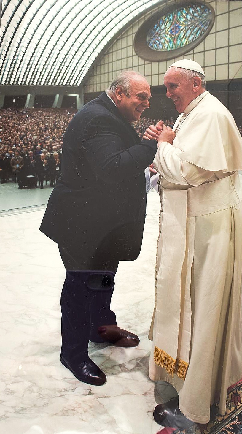 Martina Franca: premio all’oculista amico di papa Francesco Oggi Martina Franca: premio all’oculista amico di papa Francesco Oggi