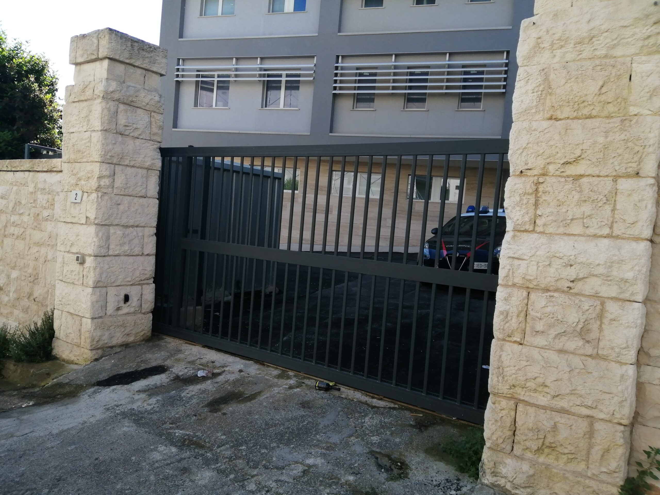 Martina Franca: furto nel centro unico di prenotazione dell’ospedale Sul posto o carabinieri Martina Franca: furto nel centro unico di prenotazione dell’ospedale Sul posto o carabinieri