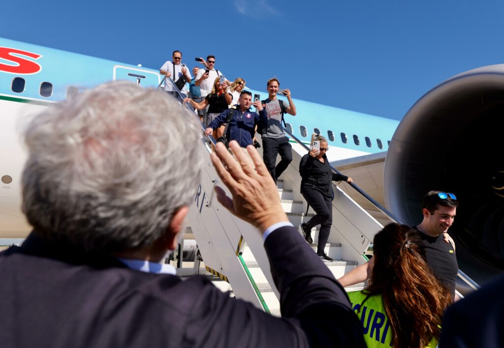 arrivo volo Bari New York (8)