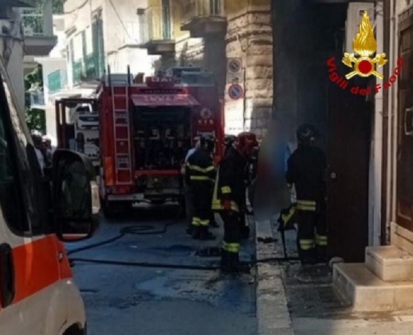 Corato, scoppia bombola del gas: ferite una donna e una bambina Stamattina